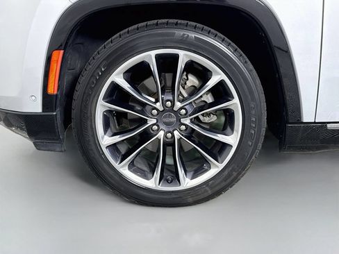 Used 2022 Jeep Wagoneer Series III w/ Premium Group I AWD/4WD image 33
