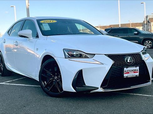 Used 2017 Lexus IS 300 F Sport image 2