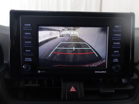 Used 2021 Toyota RAV4 LE image 18