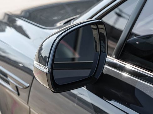 Used 2021 Bentley Bentayga Speed image 57