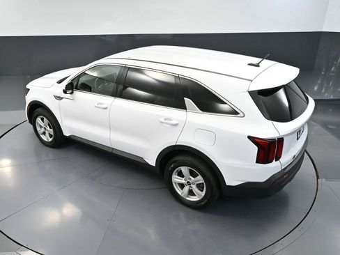 Used 2023 Kia Sorento LX AWD/4WD image 55