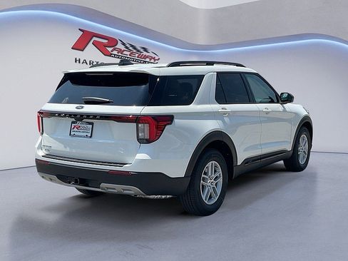 New 2026 Ford Explorer Active w/ Active Comfort Package RWD image 2