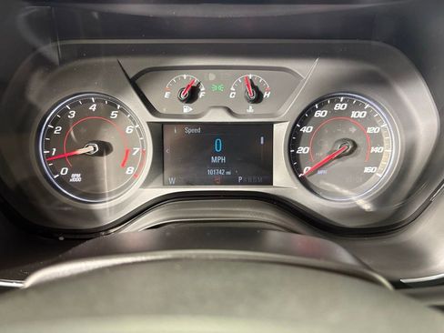 Used 2018 Chevrolet Camaro LT image 27