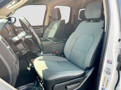 Used 2019 RAM 1500 Big Horn image 19