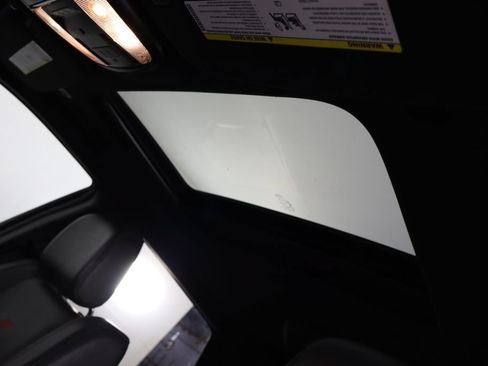 Used 2023 Dodge Durango GT RWD image 25