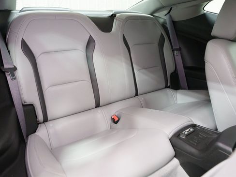 Used 2017 Chevrolet Camaro LT RWD image 26