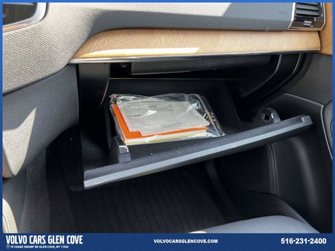 Used 2025 Volvo XC90 T8 Plus w/ Protection Package Premier AWD/4WD image 34