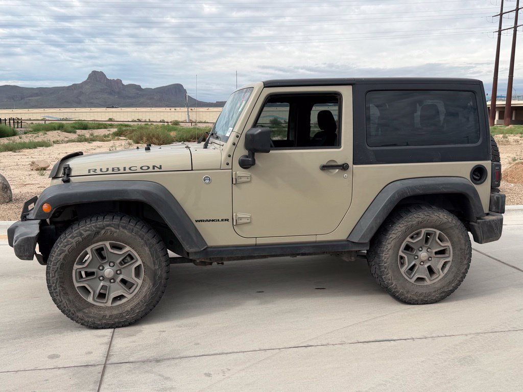 Used 2017 Jeep Wrangler Rubicon AWD/4WD image 5