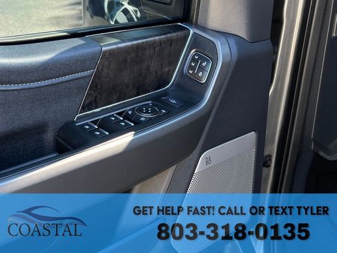 Used 2025 Ford F250 Lariat w/ Chrome Package image 7