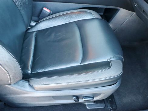 Used 2022 Nissan Pathfinder SL image 25