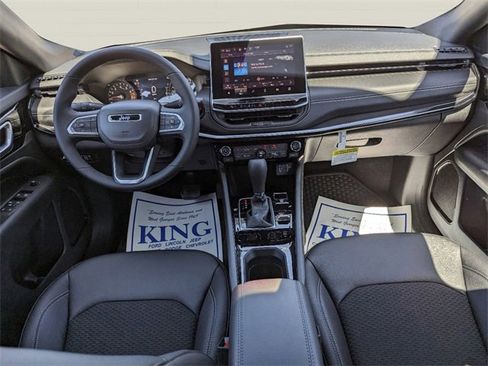 New 2024 Jeep Compass Latitude w/ Convenience Group image 9