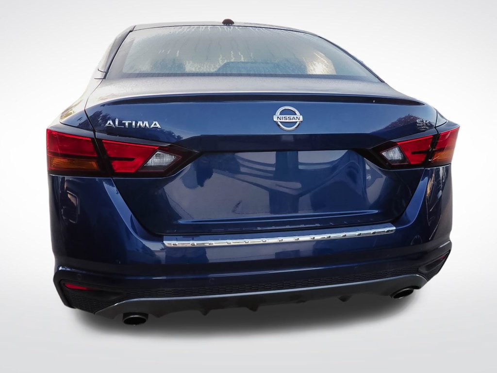 Used 2020 Nissan Altima 2.5 SR w/ Premium Package FWD image 5