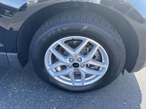 Certified 2024 Ford Edge SEL image 9