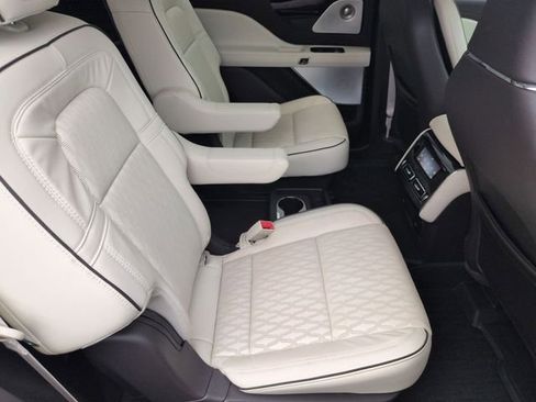 Used 2024 Lincoln Aviator Black Label w/ Dynamic Handling Package image 30