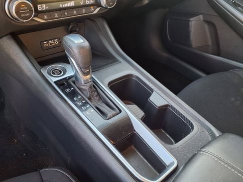 Used 2020 Nissan Sentra SV w/ Electronics Package FWD image 11