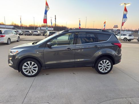 Used 2019 Ford Escape SEL image 8