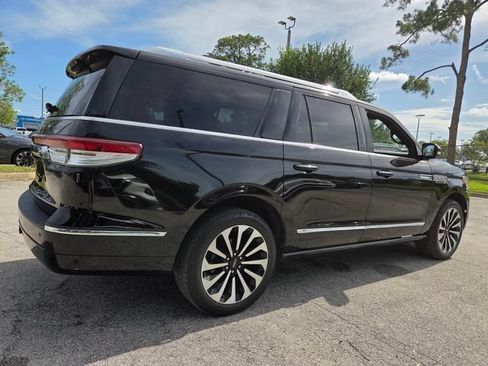 Used 2022 Lincoln Navigator L Reserve AWD/4WD image 7
