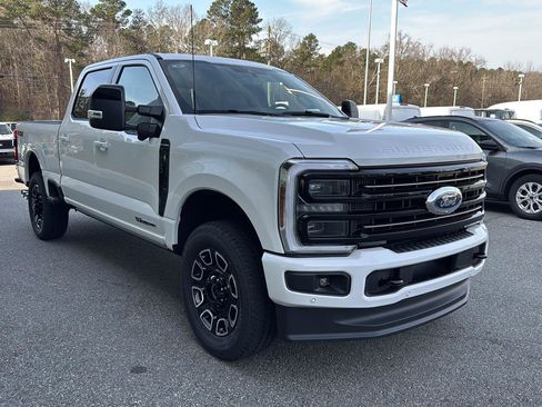New 2026 Ford F250 Platinum w/ FX4 Off-Road Package AWD/4WD image 8