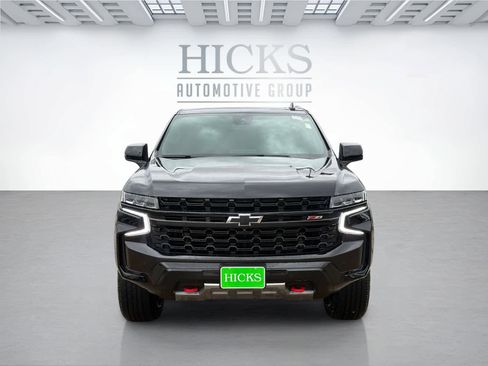 Used 2023 Chevrolet Tahoe Z71 w/ Luxury Package image 2