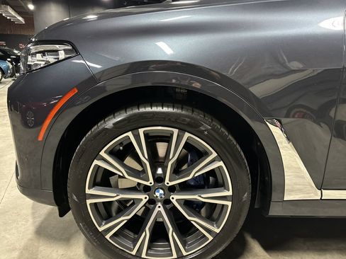 Used 2021 BMW X7 xDrive40i w/ Premium Package AWD/4WD image 21