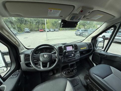 Used 2025 RAM ProMaster 2500 w/ Convenience Group FWD image 19