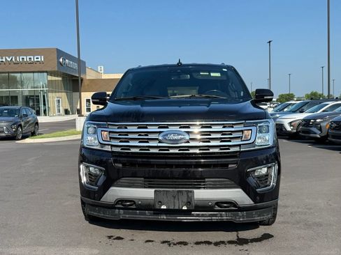 Used 2021 Ford Expedition Max Limited AWD/4WD image 2