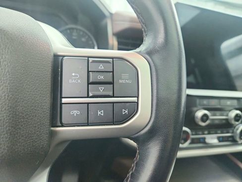 Used 2023 Ford Expedition Limited image 39