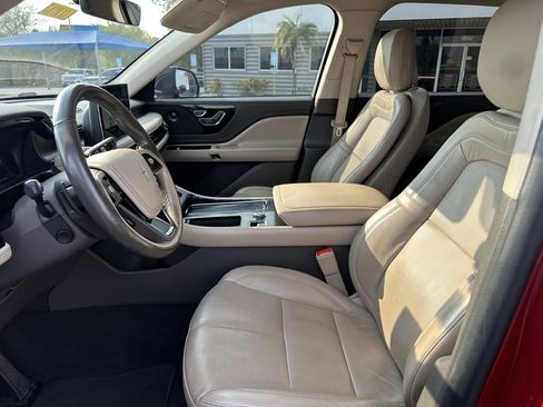 Used 2020 Lincoln Aviator Reserve w/ Elements Package Plus image 11