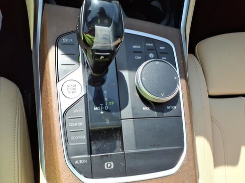 Used 2021 BMW 330i Sedan w/ Convenience Package RWD image 24