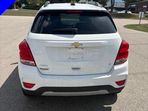 Used 2018 Chevrolet Trax LT w/ LT Convenience Package FWD image 5