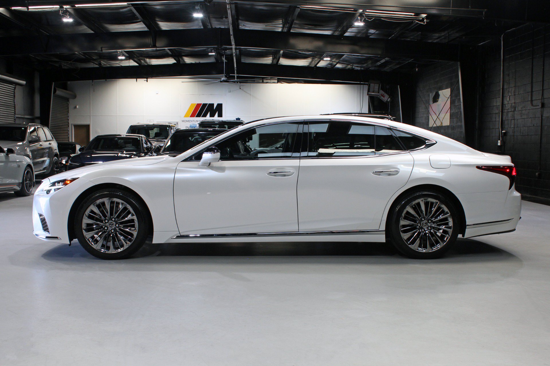 Used 2022 Lexus LS 500 w/ Interior Upgrade Package RWD image 4