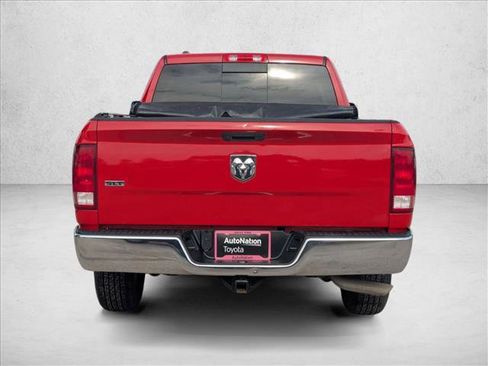 Used 2019 RAM 1500 Classic SLT image 7