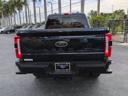 Certified 2025 Ford F250 Lariat w/ Lariat Ultimate Package AWD/4WD image 4