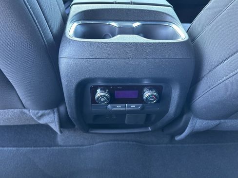 Used 2025 GMC Acadia Elevation image 14