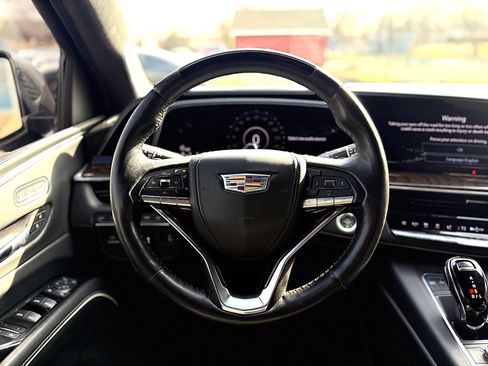 Used 2021 Cadillac Escalade Sport Platinum image 14