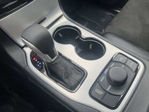 Used 2021 Jeep Grand Cherokee Trackhawk w/ Trailer Tow Group IV image 26