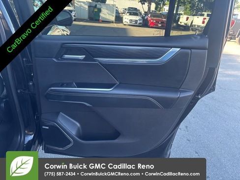 Certified 2025 GMC Acadia Elevation AWD/4WD image 29