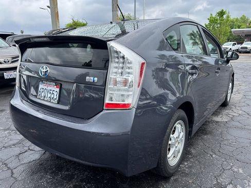 Used 2011 Toyota Prius Three image 3