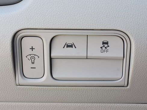 Used 2022 Kia Sorento S image 29