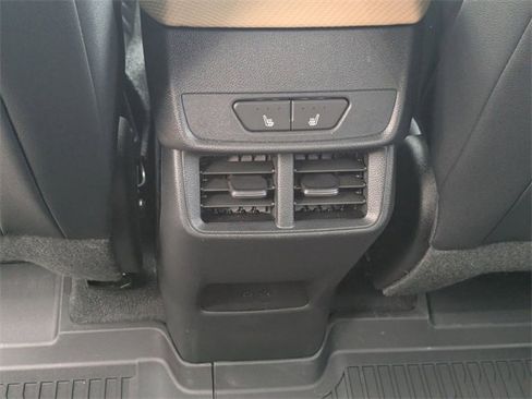 New 2026 Chevrolet Equinox ACTIV w/ Convenience Package III image 28