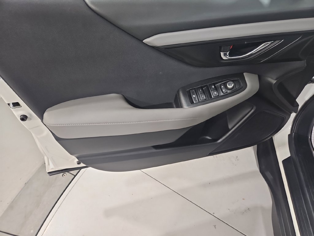 Certified 2025 Subaru Outback Premium AWD/4WD image 11