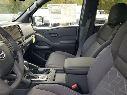 New 2026 Nissan Frontier SV w/ SV Convenience Package AWD/4WD image 8