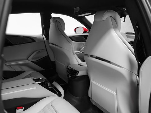 Certified 2025 Ferrari Purosangue AWD/4WD image 41