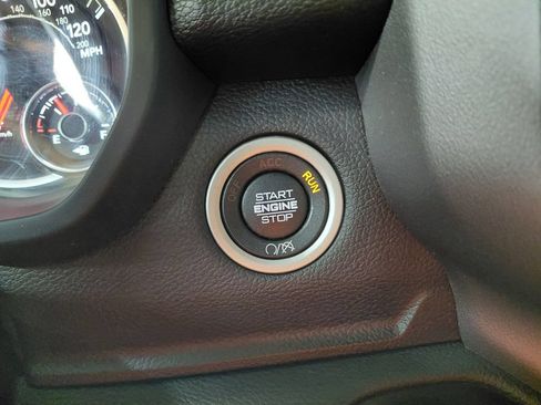 Certified 2024 RAM 2500 Big Horn AWD/4WD image 36