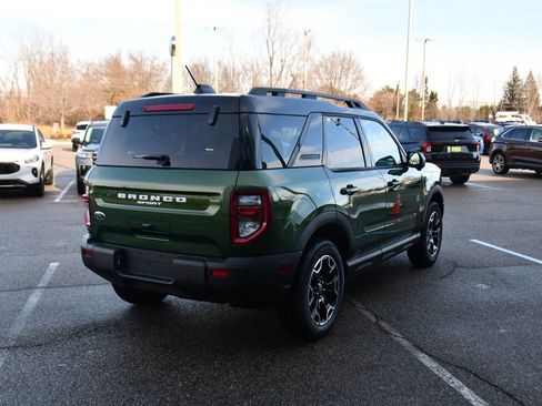 Used 2025 Ford Bronco Sport Outer Banks AWD/4WD image 6