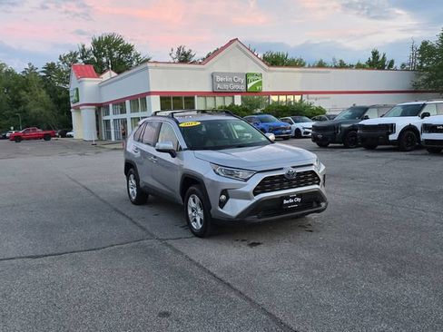 Used 2019 Toyota RAV4 XLE w/ Convenience Package AWD/4WD image 32