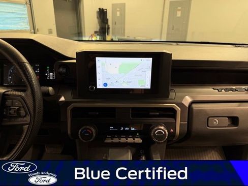 Used 2024 Toyota Tacoma SR5 AWD/4WD image 15