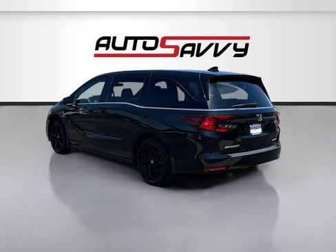 Used 2024 Honda Odyssey Sport image 5