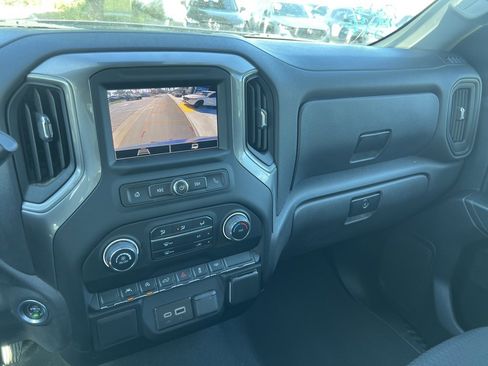 Used 2024 Chevrolet Silverado 1500 Custom image 22