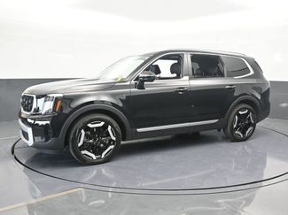 Used 2024 Kia Telluride EX video 2
